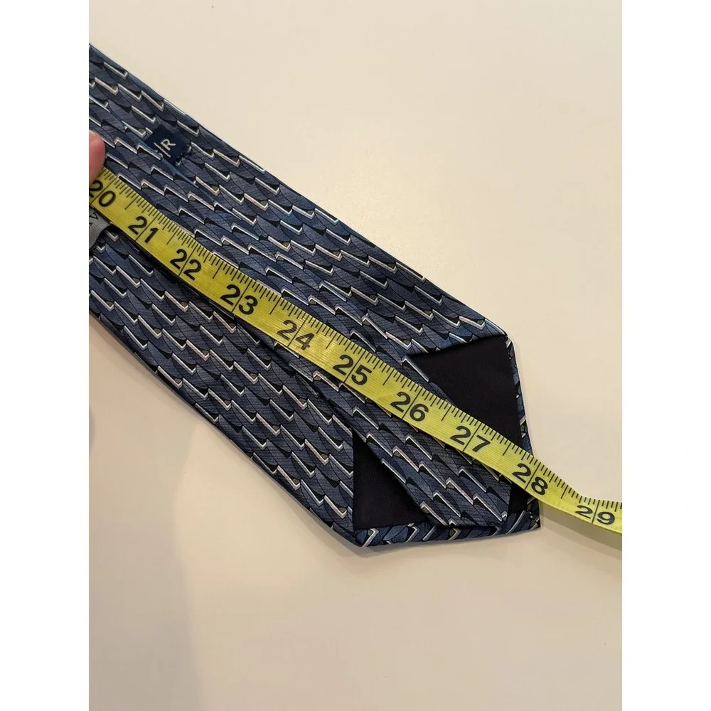 Savile Row Mens Silk Necktie Blue Grey Geometric Pattern Made in USA‎ WPL 2831